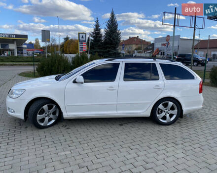 Белый Шкода Октавия, объемом двигателя 1.6 л и пробегом 275 тыс. км за 7800 $, фото 1 на Automoto.ua