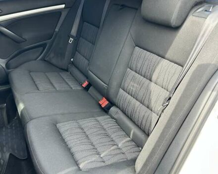 Білий Шкода Октавія, об'ємом двигуна 1.8 л та пробігом 233 тис. км за 8200 $, фото 15 на Automoto.ua