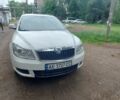 Білий Шкода Октавія, об'ємом двигуна 1.6 л та пробігом 313 тис. км за 8300 $, фото 1 на Automoto.ua