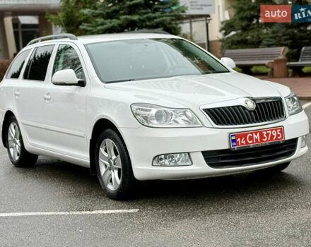Белый Шкода Октавия, объемом двигателя 1.6 л и пробегом 204 тыс. км за 8999 $, фото 8 на Automoto.ua