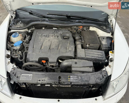 Белый Шкода Октавия, объемом двигателя 1.6 л и пробегом 265 тыс. км за 5499 $, фото 12 на Automoto.ua