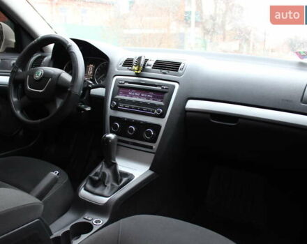 Белый Шкода Октавия, объемом двигателя 1.2 л и пробегом 260 тыс. км за 7700 $, фото 10 на Automoto.ua