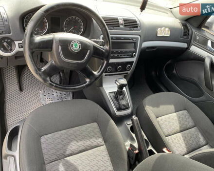 Белый Шкода Октавия, объемом двигателя 1.6 л и пробегом 281 тыс. км за 8600 $, фото 39 на Automoto.ua