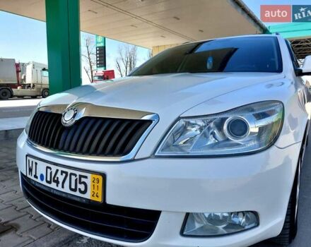Белый Шкода Октавия, объемом двигателя 1.6 л и пробегом 289 тыс. км за 6800 $, фото 8 на Automoto.ua