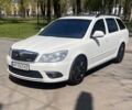 Белый Шкода Октавия, объемом двигателя 1.97 л и пробегом 302 тыс. км за 9000 $, фото 2 на Automoto.ua