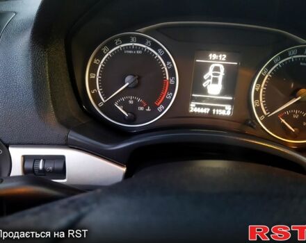 Белый Шкода Октавия, объемом двигателя 2 л и пробегом 245 тыс. км за 11200 $, фото 4 на Automoto.ua