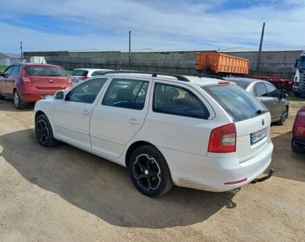 Белый Шкода Октавия, объемом двигателя 1.6 л и пробегом 270 тыс. км за 7555 $, фото 3 на Automoto.ua