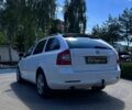 Белый Шкода Октавия, объемом двигателя 1.6 л и пробегом 250 тыс. км за 8011 $, фото 4 на Automoto.ua