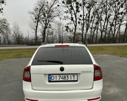 Белый Шкода Октавия, объемом двигателя 1.6 л и пробегом 430 тыс. км за 6850 $, фото 3 на Automoto.ua