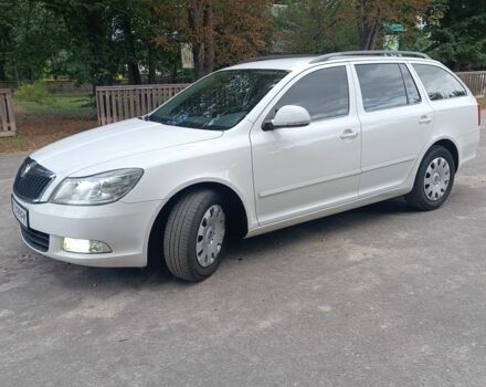 Белый Шкода Октавия, объемом двигателя 1.6 л и пробегом 326 тыс. км за 7050 $, фото 3 на Automoto.ua