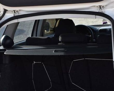 Білий Шкода Октавія, об'ємом двигуна 1.6 л та пробігом 259 тис. км за 7200 $, фото 18 на Automoto.ua