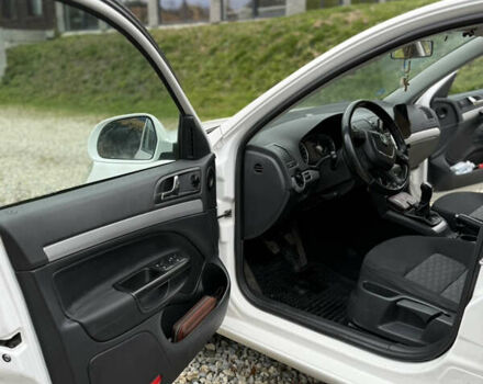 Шкода Октавия 2010 в Стрые на Automoto.ua Белый Шкода Октавия, объемом двигателя 1.6 л и пробегом 295 тыс. км за 8200 $, фото 13 на Automoto.ua