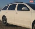 Белый Шкода Октавия, объемом двигателя 1.6 л и пробегом 325 тыс. км за 6800 $, фото 1 на Automoto.ua