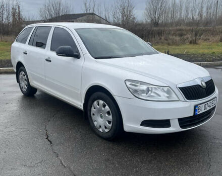 Белый Шкода Октавия, объемом двигателя 1.4 л и пробегом 164 тыс. км за 7400 $, фото 1 на Automoto.ua