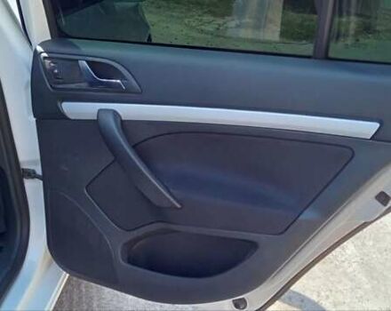 Білий Шкода Октавія, об'ємом двигуна 1.2 л та пробігом 260 тис. км за 6900 $, фото 16 на Automoto.ua