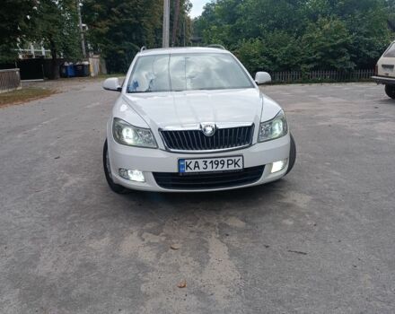 Белый Шкода Октавия, объемом двигателя 1.6 л и пробегом 326 тыс. км за 7050 $, фото 2 на Automoto.ua