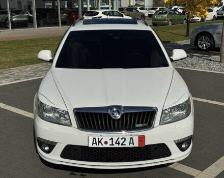 Белый Шкода Октавия, объемом двигателя 2 л и пробегом 311 тыс. км за 10999 $, фото 1 на Automoto.ua