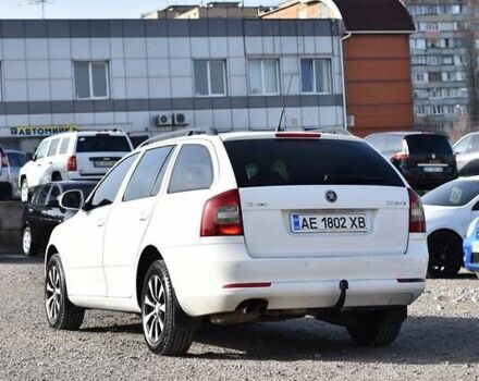 Білий Шкода Октавія, об'ємом двигуна 1.6 л та пробігом 259 тис. км за 7200 $, фото 3 на Automoto.ua