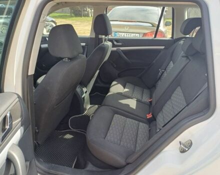 Белый Шкода Октавия, объемом двигателя 1.6 л и пробегом 270 тыс. км за 7555 $, фото 5 на Automoto.ua