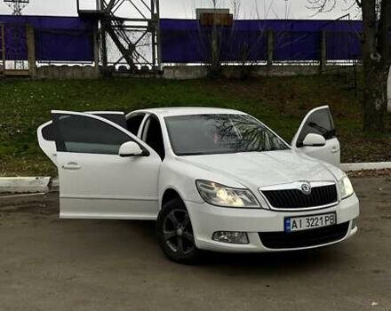 Білий Шкода Октавія, об'ємом двигуна 1.8 л та пробігом 290 тис. км за 7000 $, фото 4 на Automoto.ua