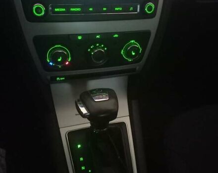 Белый Шкода Октавия, объемом двигателя 1.6 л и пробегом 405 тыс. км за 5999 $, фото 10 на Automoto.ua