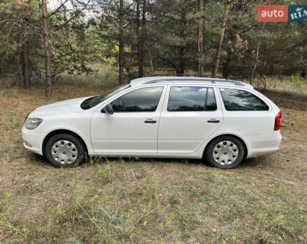 Белый Шкода Октавия, объемом двигателя 1.6 л и пробегом 263 тыс. км за 6800 $, фото 6 на Automoto.ua