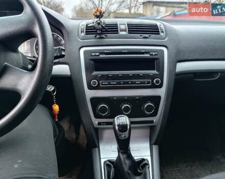 Белый Шкода Октавия, объемом двигателя 1.97 л и пробегом 210 тыс. км за 9000 $, фото 5 на Automoto.ua