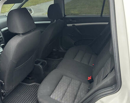 Белый Шкода Октавия, объемом двигателя 1.6 л и пробегом 430 тыс. км за 6850 $, фото 10 на Automoto.ua