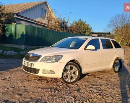 Белый Шкода Октавия, объемом двигателя 1.6 л и пробегом 258 тыс. км за 7900 $, фото 6 на Automoto.ua