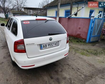 Белый Шкода Октавия, объемом двигателя 1.97 л и пробегом 210 тыс. км за 9000 $, фото 3 на Automoto.ua