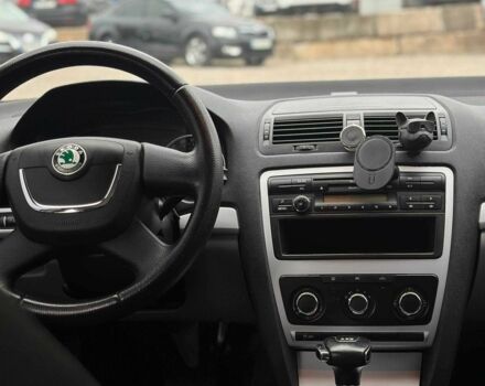 Шкода Октавия 2010 в Кривом Роге на Automoto.ua Белый Шкода Октавия, объемом двигателя 1.8 л и пробегом 322 тыс. км за 6999 $, фото 11 на Automoto.ua