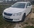 Білий Шкода Октавія, об'ємом двигуна 1.6 л та пробігом 286 тис. км за 6000 $, фото 1 на Automoto.ua