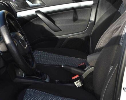 Білий Шкода Октавія, об'ємом двигуна 1.6 л та пробігом 259 тис. км за 7200 $, фото 9 на Automoto.ua