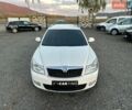 Белый Шкода Октавия, объемом двигателя 1.6 л и пробегом 293 тыс. км за 6800 $, фото 1 на Automoto.ua