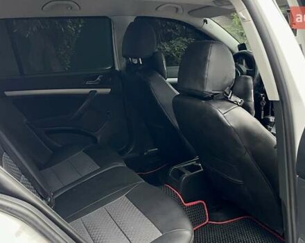 Белый Шкода Октавия, объемом двигателя 1.6 л и пробегом 302 тыс. км за 6600 $, фото 8 на Automoto.ua