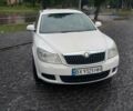 Белый Шкода Октавия, объемом двигателя 1.6 л и пробегом 367 тыс. км за 6600 $, фото 1 на Automoto.ua