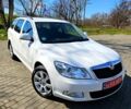 Белый Шкода Октавия, объемом двигателя 16 л и пробегом 170 тыс. км за 8000 $, фото 1 на Automoto.ua