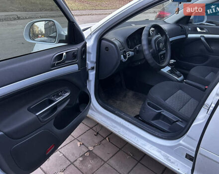Белый Шкода Октавия, объемом двигателя 1.8 л и пробегом 260 тыс. км за 6600 $, фото 7 на Automoto.ua