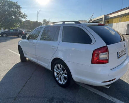 Белый Шкода Октавия, объемом двигателя 1.6 л и пробегом 291 тыс. км за 8200 $, фото 2 на Automoto.ua