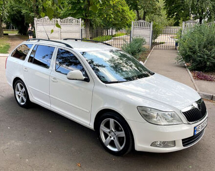 Белый Шкода Октавия, объемом двигателя 1.8 л и пробегом 317 тыс. км за 6900 $, фото 7 на Automoto.ua