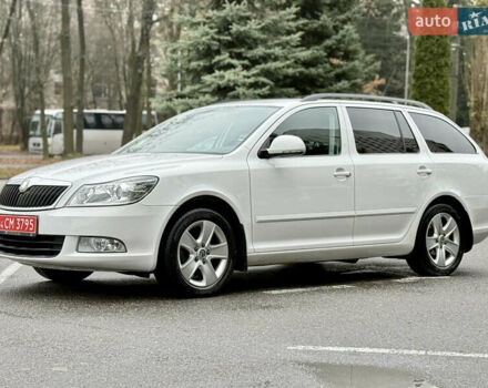 Белый Шкода Октавия, объемом двигателя 1.6 л и пробегом 204 тыс. км за 8999 $, фото 5 на Automoto.ua