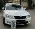 Белый Шкода Октавия, объемом двигателя 1.6 л и пробегом 195 тыс. км за 9000 $, фото 1 на Automoto.ua