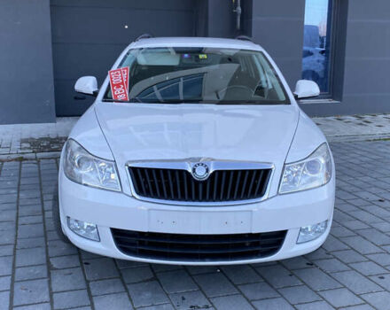 Белый Шкода Октавия, объемом двигателя 1.8 л и пробегом 204 тыс. км за 6299 $, фото 4 на Automoto.ua