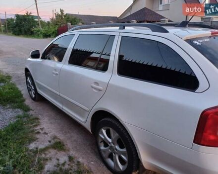 Белый Шкода Октавия, объемом двигателя 1.6 л и пробегом 313 тыс. км за 8700 $, фото 3 на Automoto.ua
