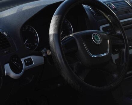 Білий Шкода Октавія, об'ємом двигуна 1.6 л та пробігом 259 тис. км за 7200 $, фото 7 на Automoto.ua