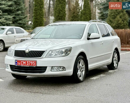 Белый Шкода Октавия, объемом двигателя 1.6 л и пробегом 204 тыс. км за 8999 $, фото 6 на Automoto.ua