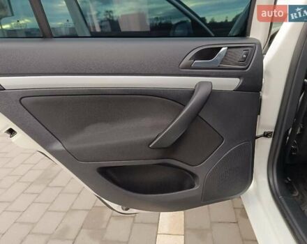 Білий Шкода Октавія, об'ємом двигуна 1.39 л та пробігом 266 тис. км за 7250 $, фото 34 на Automoto.ua