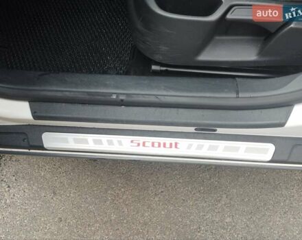 Білий Шкода Октавія, об'ємом двигуна 1.8 л та пробігом 251 тис. км за 10000 $, фото 22 на Automoto.ua