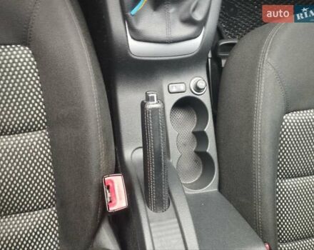 Білий Шкода Октавія, об'ємом двигуна 1.8 л та пробігом 251 тис. км за 10000 $, фото 23 на Automoto.ua