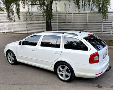 Белый Шкода Октавия, объемом двигателя 1.8 л и пробегом 317 тыс. км за 6900 $, фото 5 на Automoto.ua